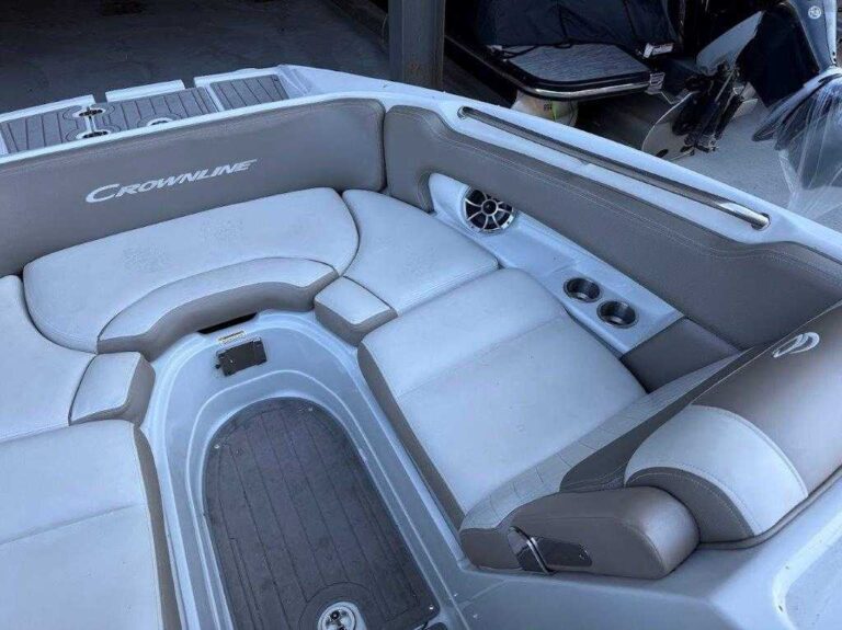 2023 Crownline E275 - Arch - JUST REDUCED!!! US-KIS88784F223 [photo 5]